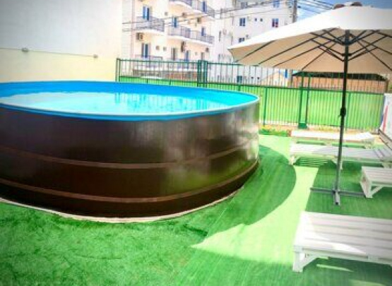 Анастасия Роз, Гостевой дом 2